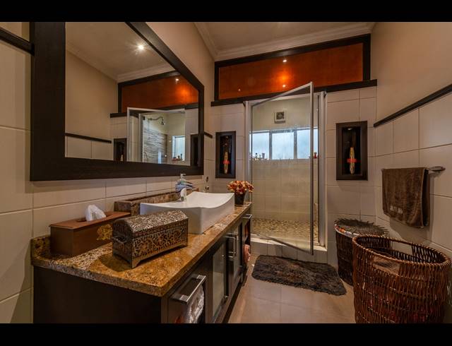 4 BEDROOM HOUSE FOR SALE IN REGENTS PARK